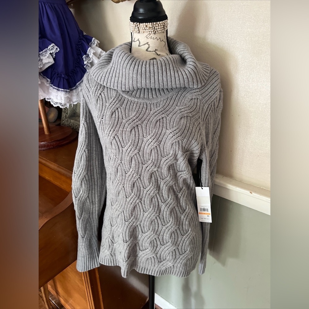 Calvin Klein Chunky Gray Long Sleeve Turtleneck Swirl Sweater 89.50final Sale